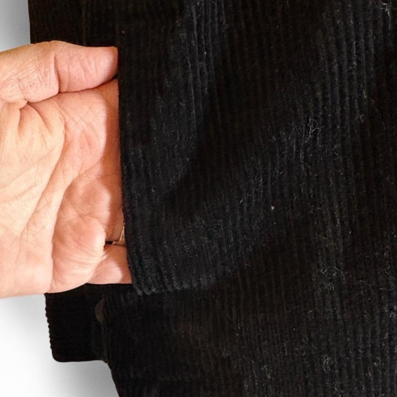 Matty M. black corduroy button-up shirt/jacket/shacket - Picture 4 of 6